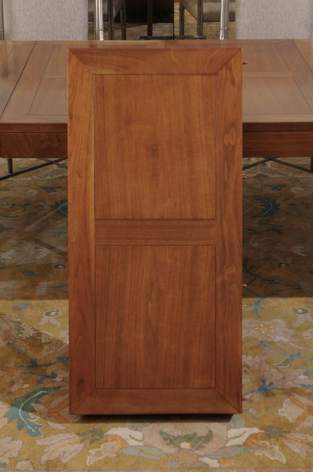 Mid-Century Modern Breathtaking Restored Walnut Dining Table by Michael Taylor for Baker, c 1960 For Sale