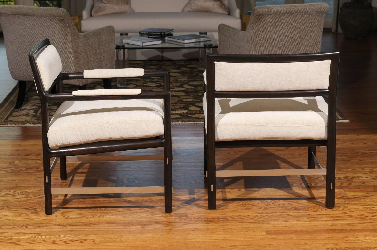 Excepcional Pareja de Sillas de Salón de Fresno de Edward Wormley para Dunbar, c 1967 en Excelente estado para la venta en Atlanta, GA