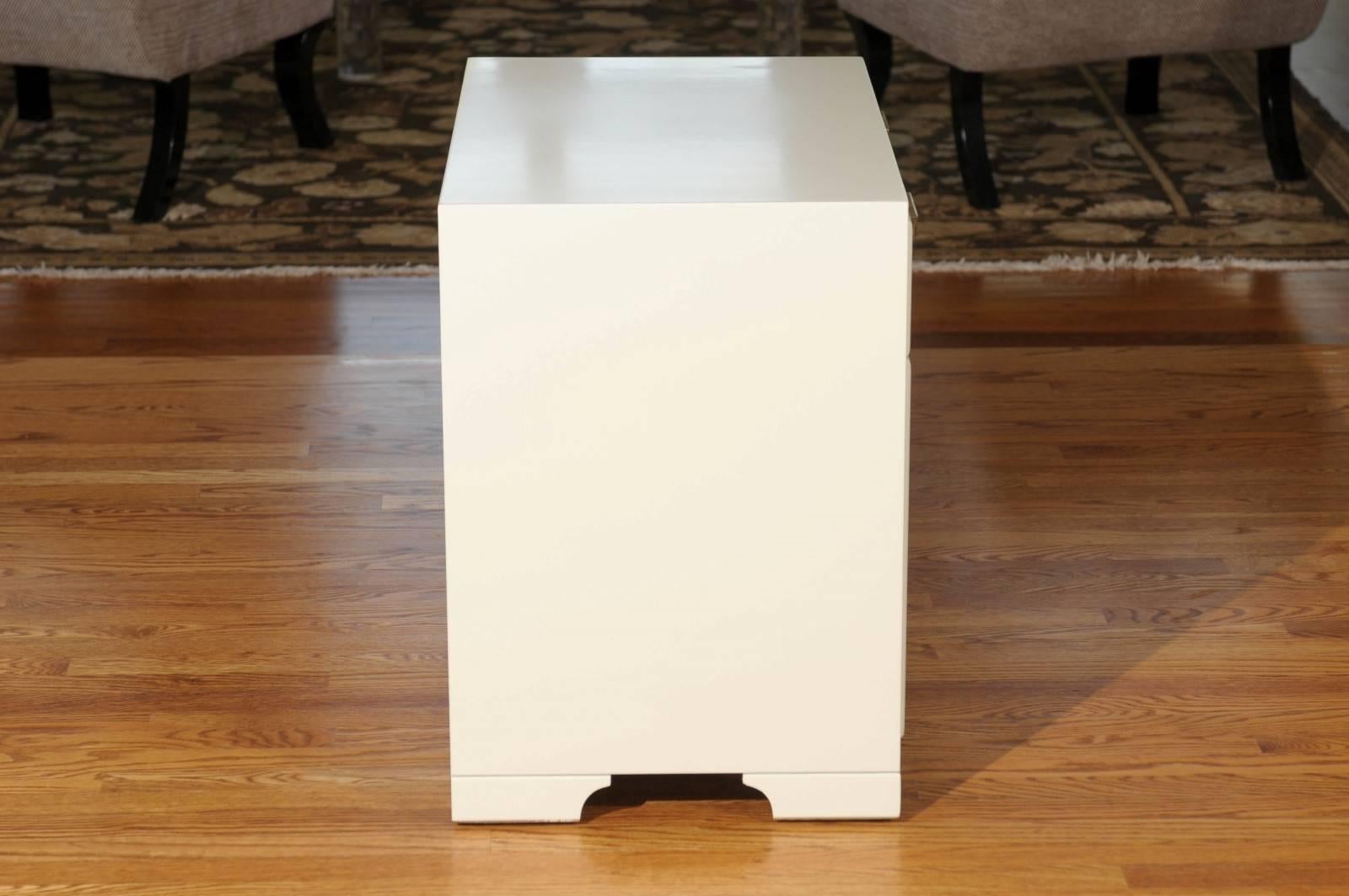Brass Elegant Restored Pair of Modern End Tables in Cream Lacquer For Sale