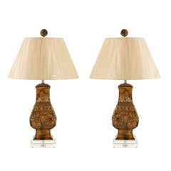 Coppia chic di lampade a urna in fusione d'epoca restaurate