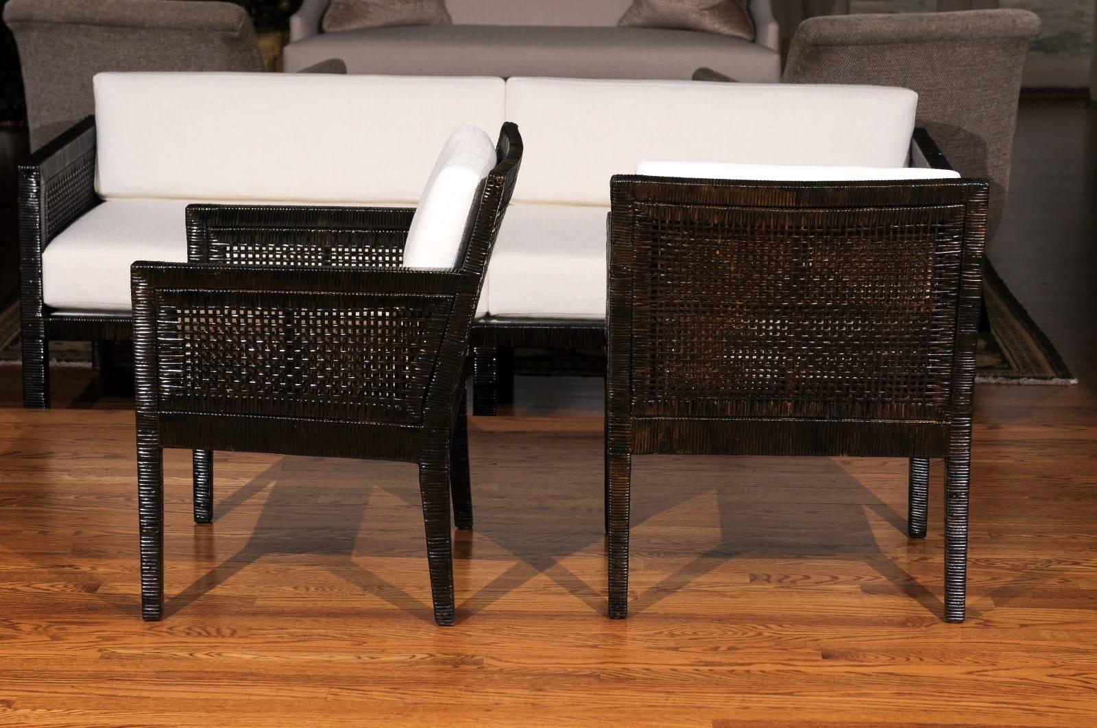 Américain Exquise paire de fauteuils de salon restaurés de Billy Baldwin pour Bielecky Brothers en vente