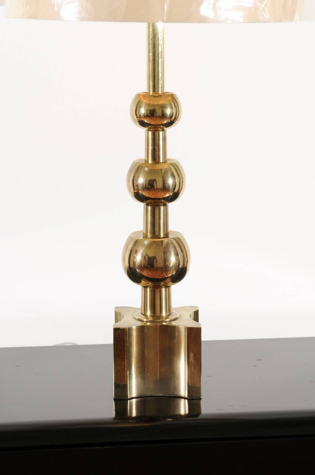 Iconic Restored Pair of Brass Graduated Ball Lamps by Stiffel 3