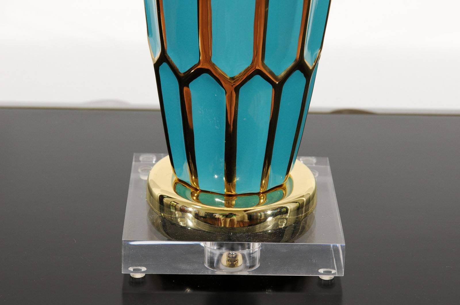 Striking Pair of Custom Ceramic Lamps in Turquoise and Gold In Excellent Condition For Sale In Atlanta, GA