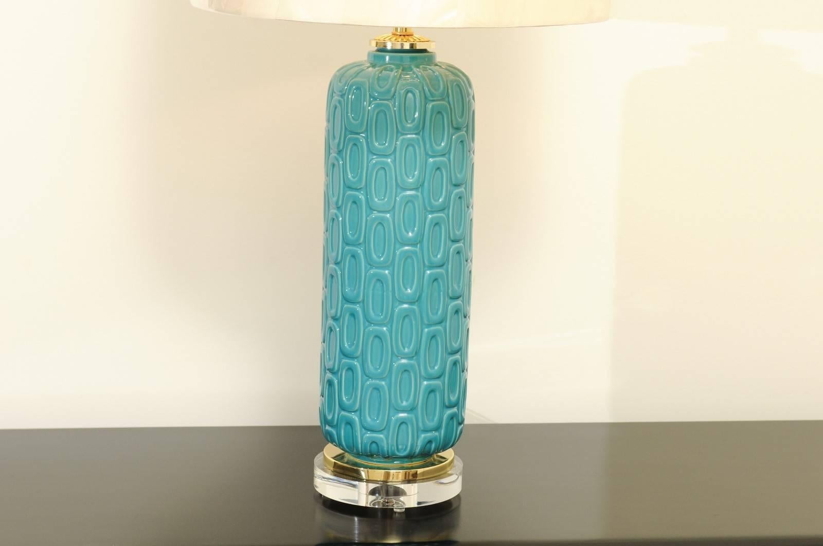 Unknown Stellar Restored Pair of Turquoise Ceramic Lamps with Brass and Lucite Accents For Sale