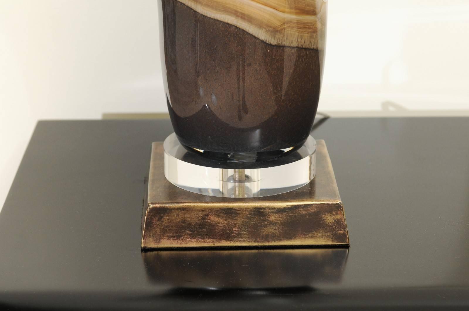 Superbe paire de récipients en verre soufflé d'Europe de l’Est convertis en lampes sur mesure en vente 3