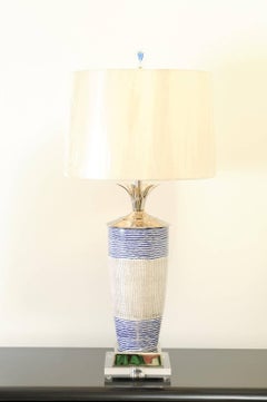 Magnifique paire de récipients en céramique portugaise faits à la main et transformés en lampes, neufs et personnalisés