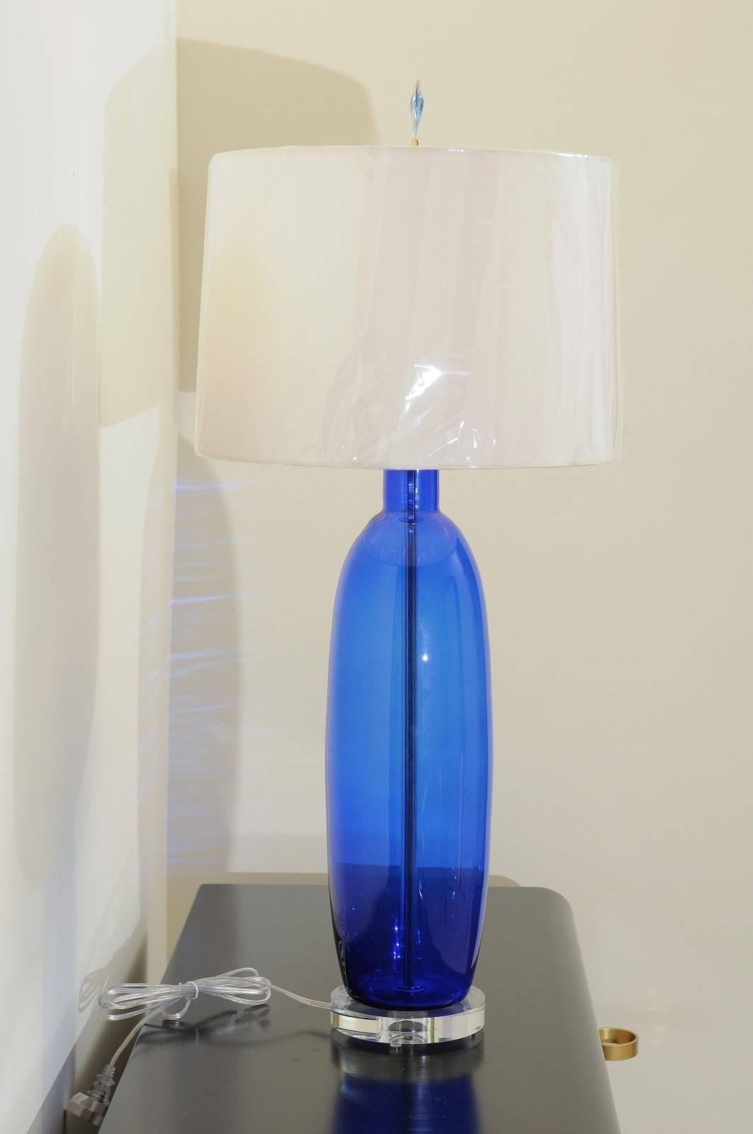 Unknown Fantastic Restored Pair of Large-Scale Blown Glass Lamps in Cobalt, circa 1970 For Sale