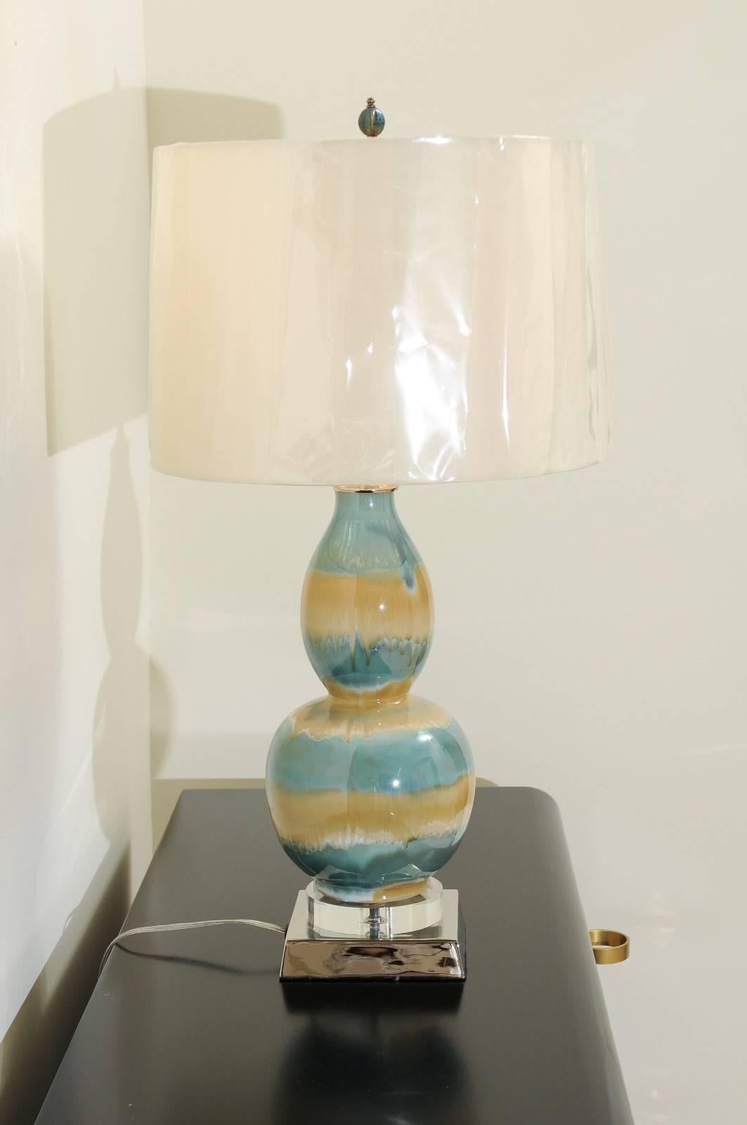 Marvelous Pair of Restored Drip-Glaze Lamps in Caramel and Sultanabad Blue For Sale 3