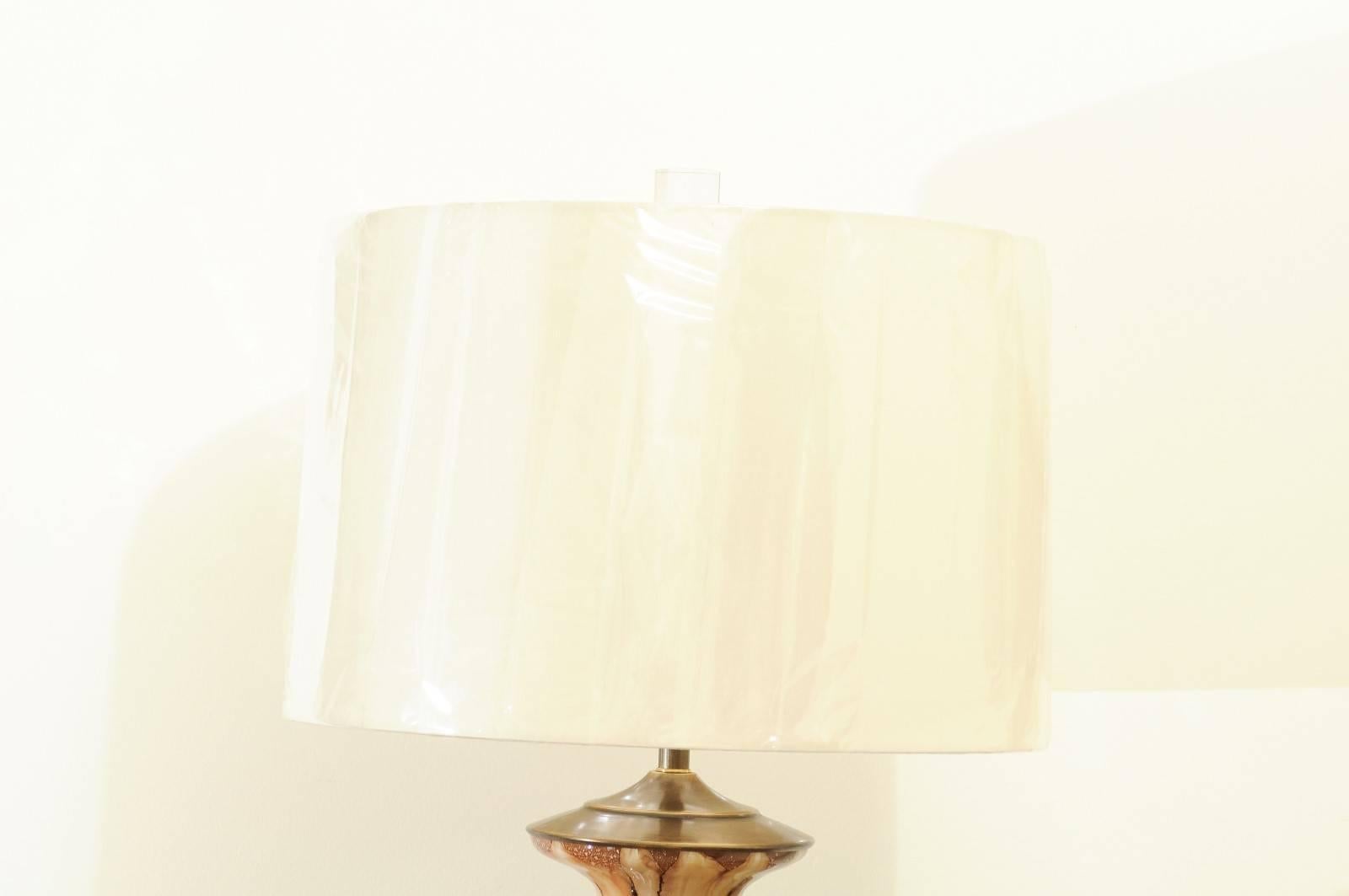 Ottone Splendida coppia di vasi di Murano soffiati e dipinti al contrario come lampade personalizzate in vendita