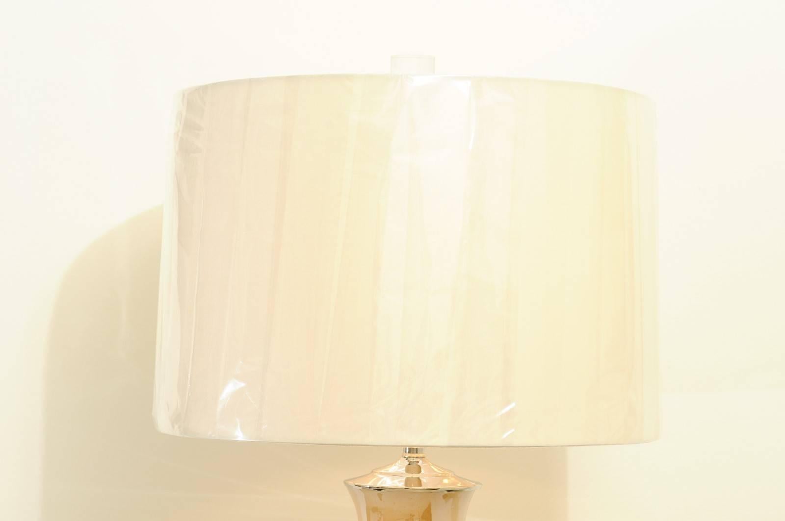 Italian Exquisite Pair of Vintage Large-Scale Pearl Murano Lamps, circa 1960 For Sale