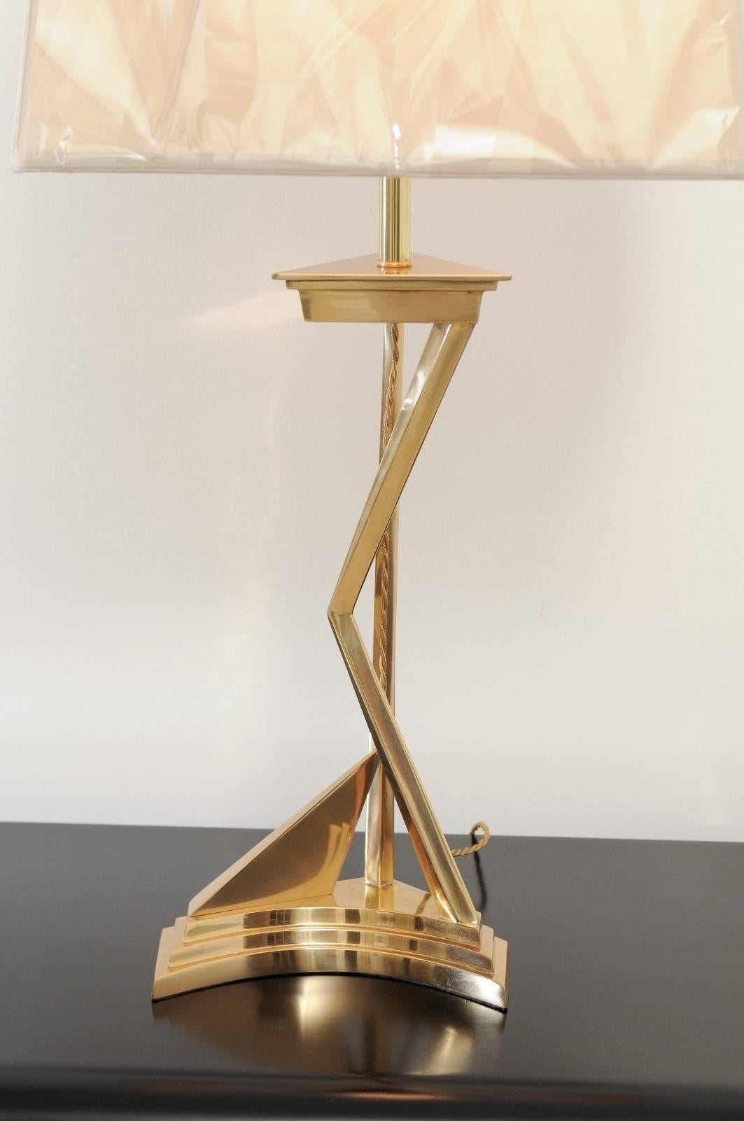 Exquisites Paar moderner Messinglampen im Stil von Parzinger, um 1960 (Unbekannt) im Angebot