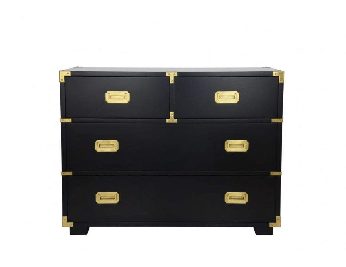 Striking Pair of Vintage Henredon Campaign Chests in Black Lacquer in vendita 4