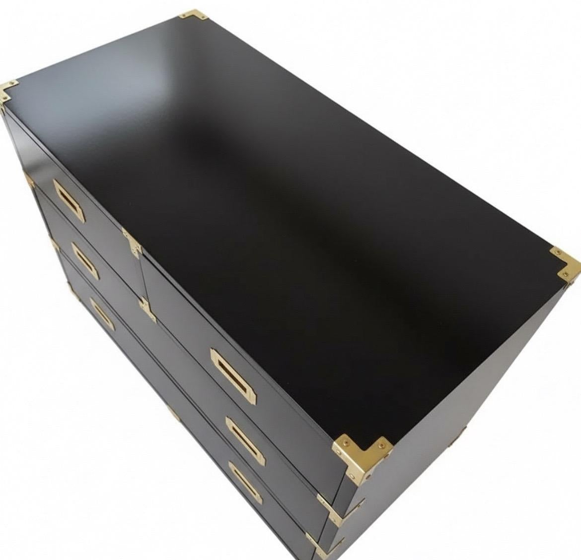 Paire de coffres de campagne Vintage Henredon en laque noire en vente 1