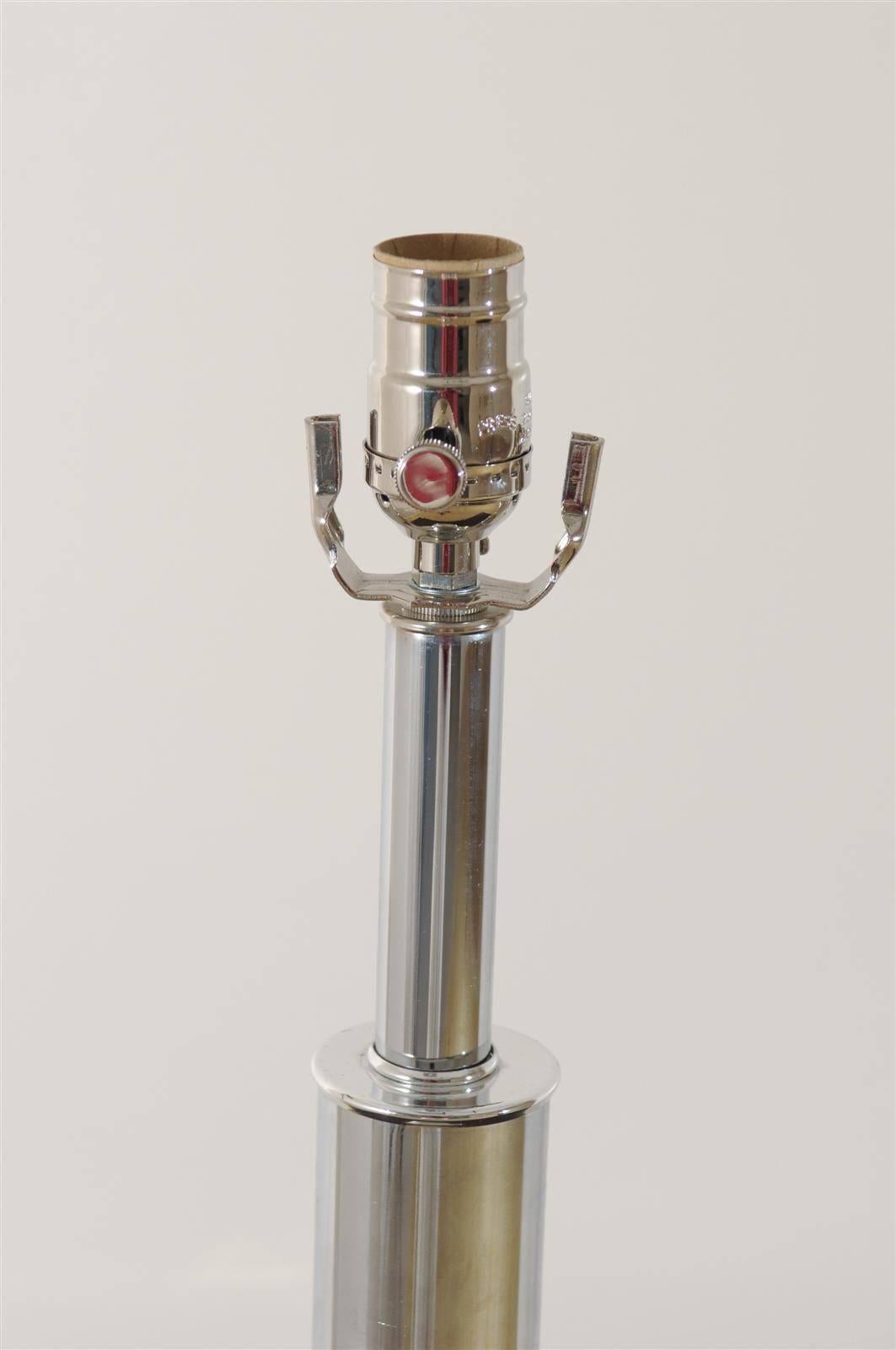 Paar Vintage-Lampen im Jansen-Stil aus Chrom und Messing (Unbekannt) im Angebot