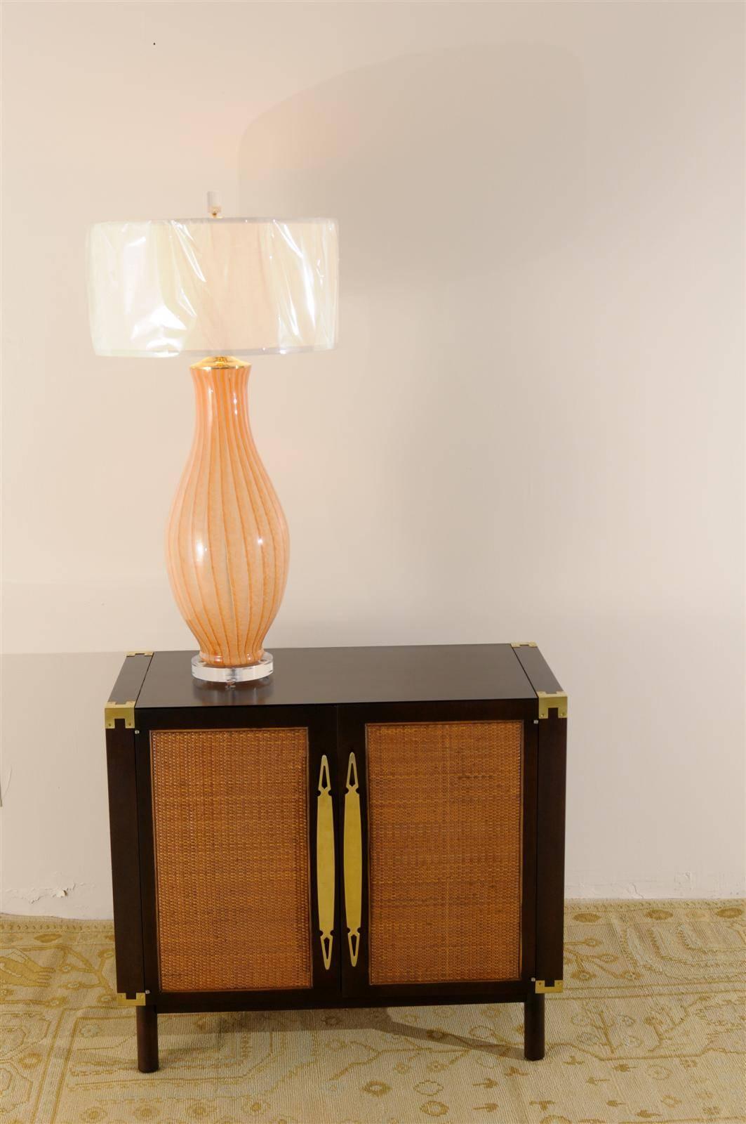 Großformatige mundgeblasene Murano-Lampen, fabelhaftes Paar (Moderne der Mitte des Jahrhunderts) im Angebot