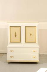 Rare coffre moderne restauré et rare par American of Martinsville