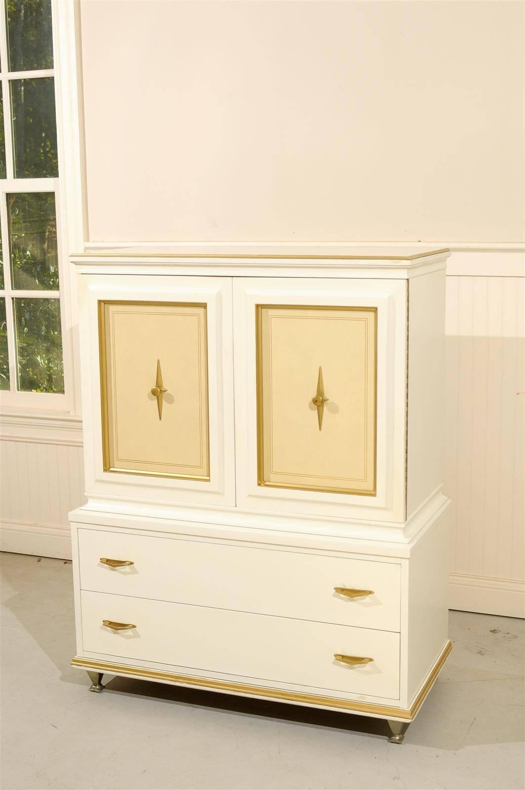 Rare Restored Modern Chest by American of Martinsville In Excellent Condition For Sale In Atlanta, GA