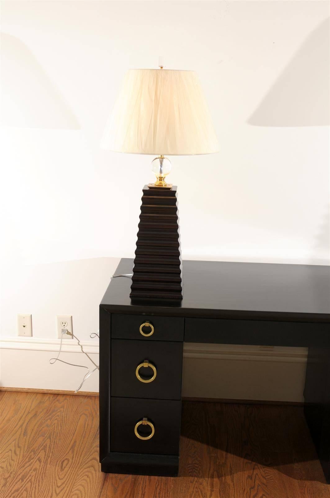 Mid-Century Modern Pair of Fluted Obelisk Lamps with Brass and Crystal Accents For Sale