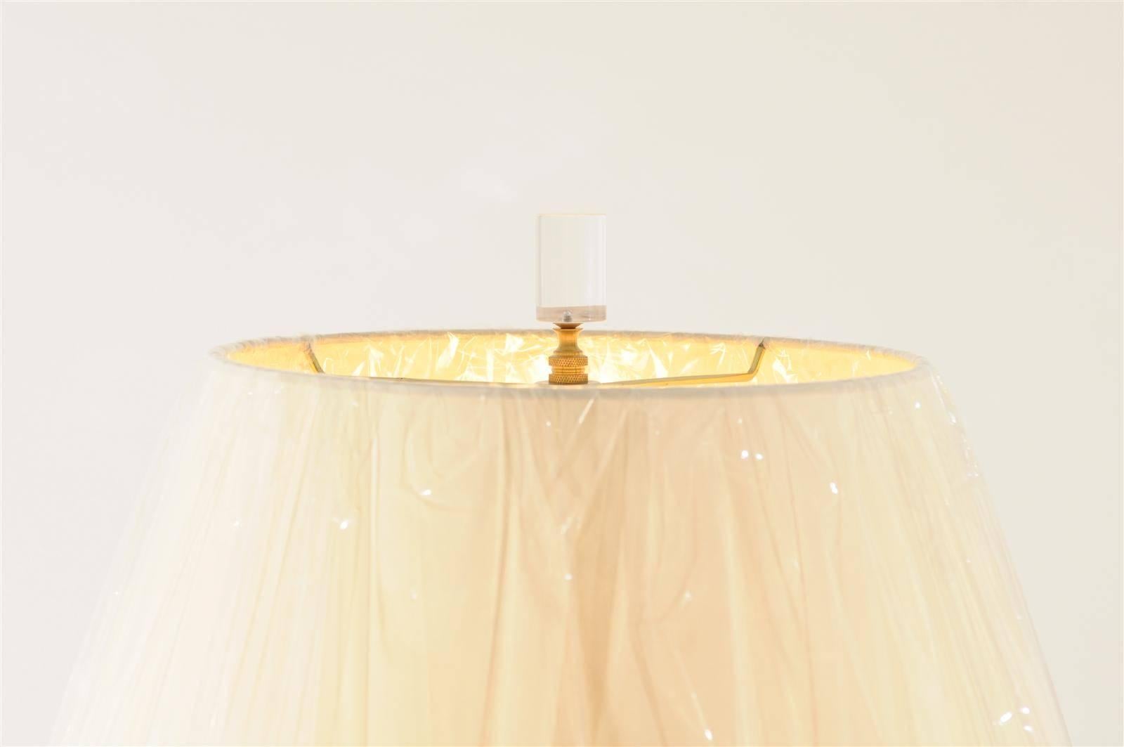 Paire de lampes gourde en céramique de couleur crème et céladon Excellent état - En vente à Atlanta, GA