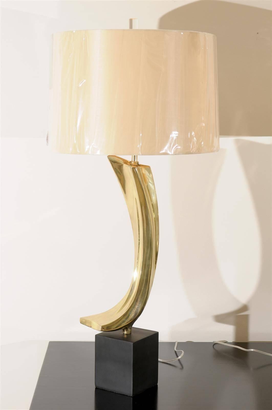 Magnificent Restored Sculptural Pair of Large-Scale Lamps by Laurel, circa 1970 For Sale 1
