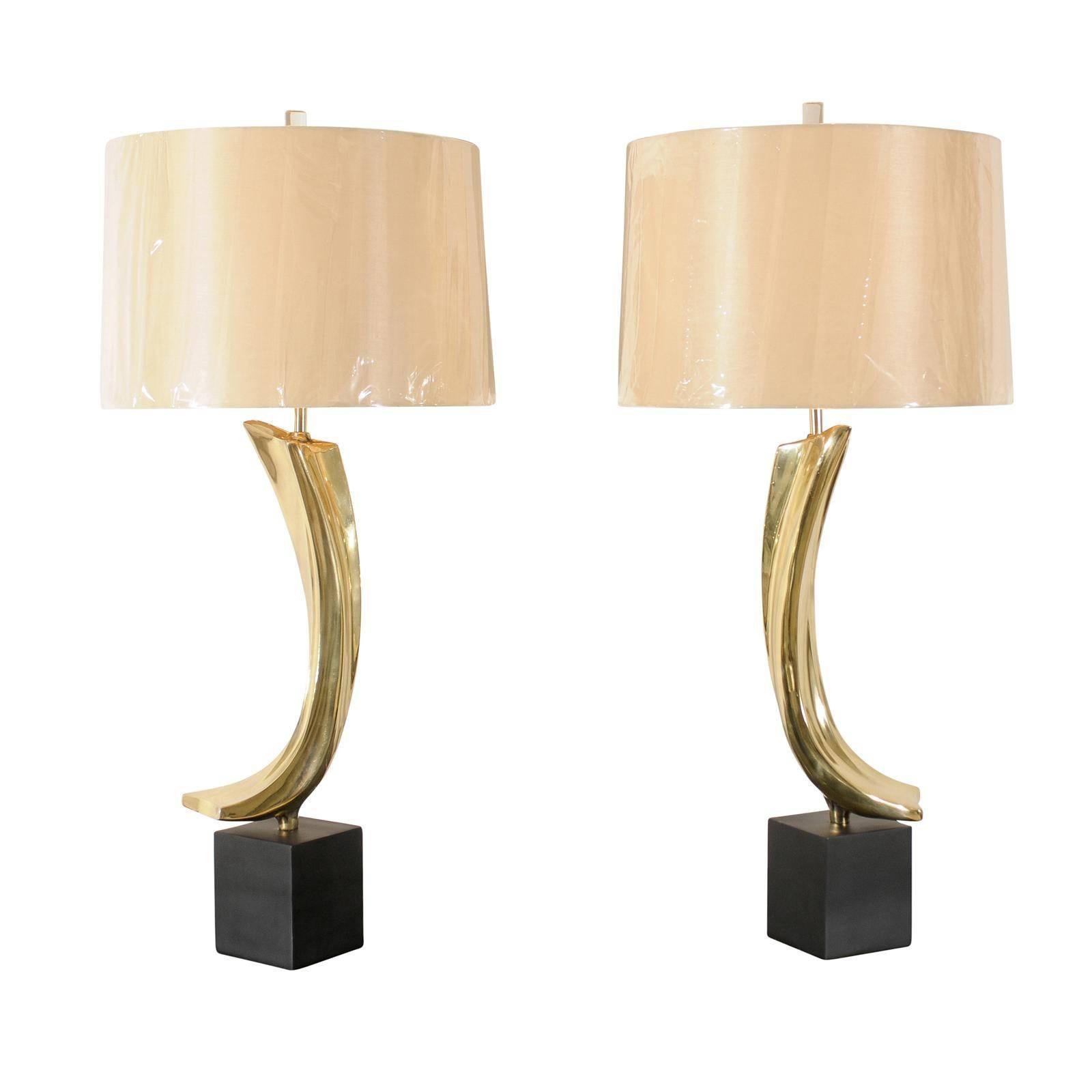 Magnificent Restored Sculptural Pair of Large-Scale Lamps by Laurel, circa 1970