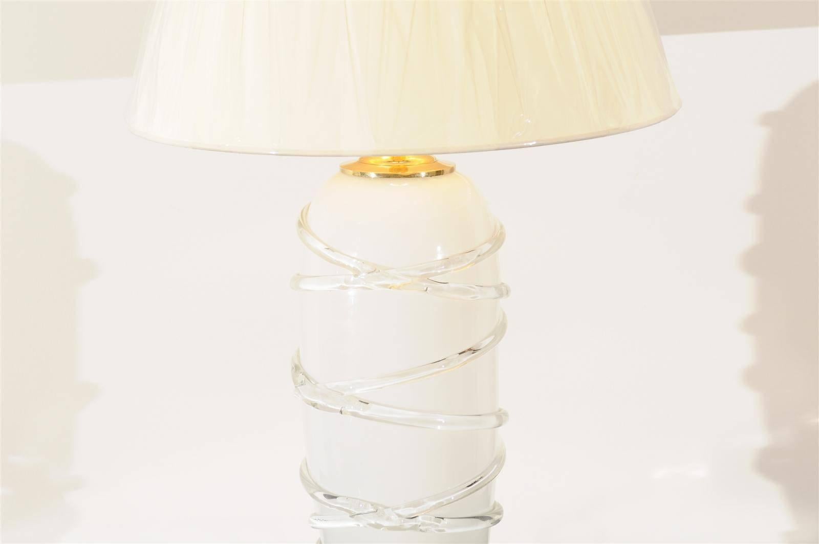 Brass Dazzling Restored Pair of Cream Opaque Blown Glass Lamps, circa 1980 For Sale
