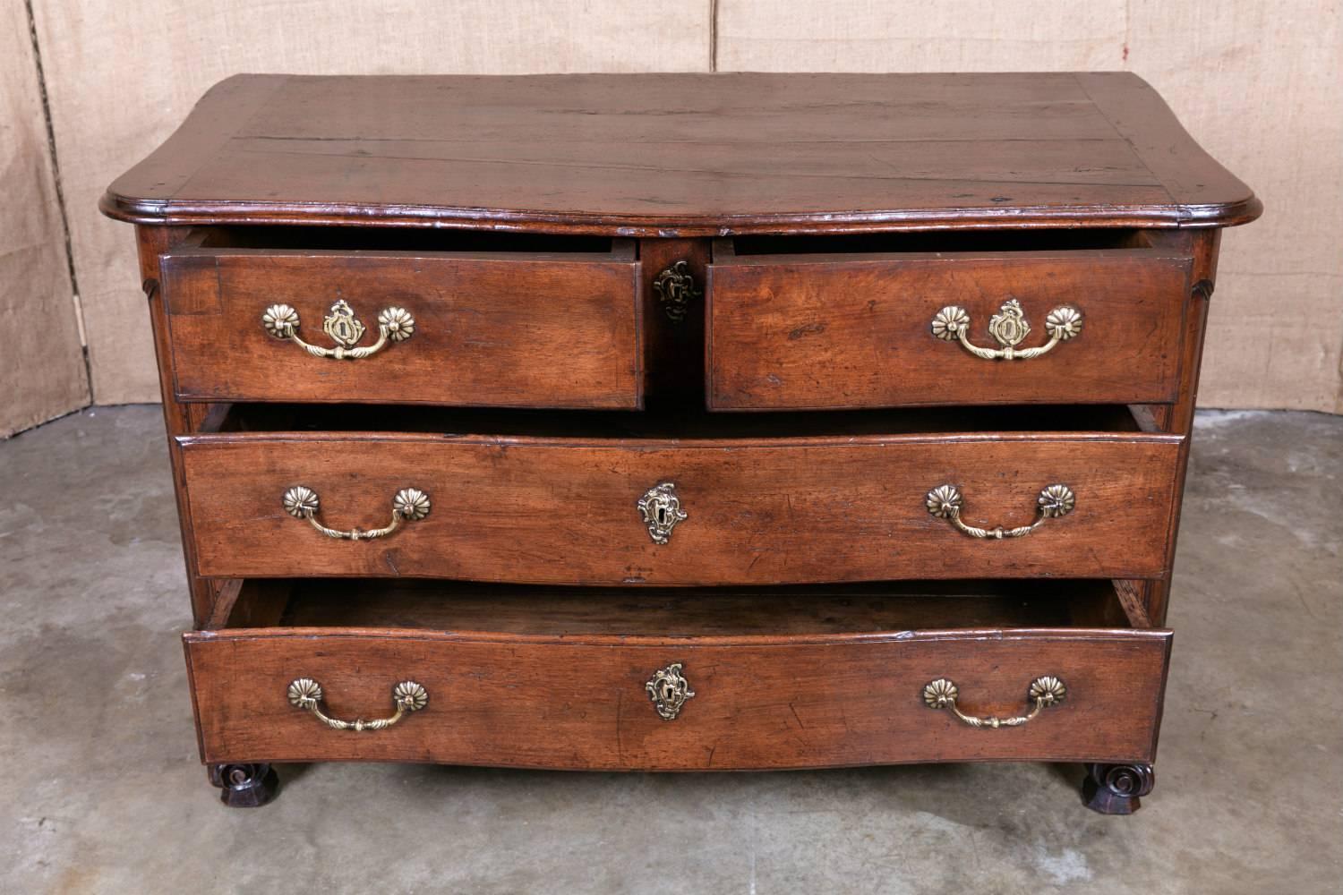 18th Century French Louis XV Period Walnut Commode Bordelaise In Excellent Condition In Birmingham, AL