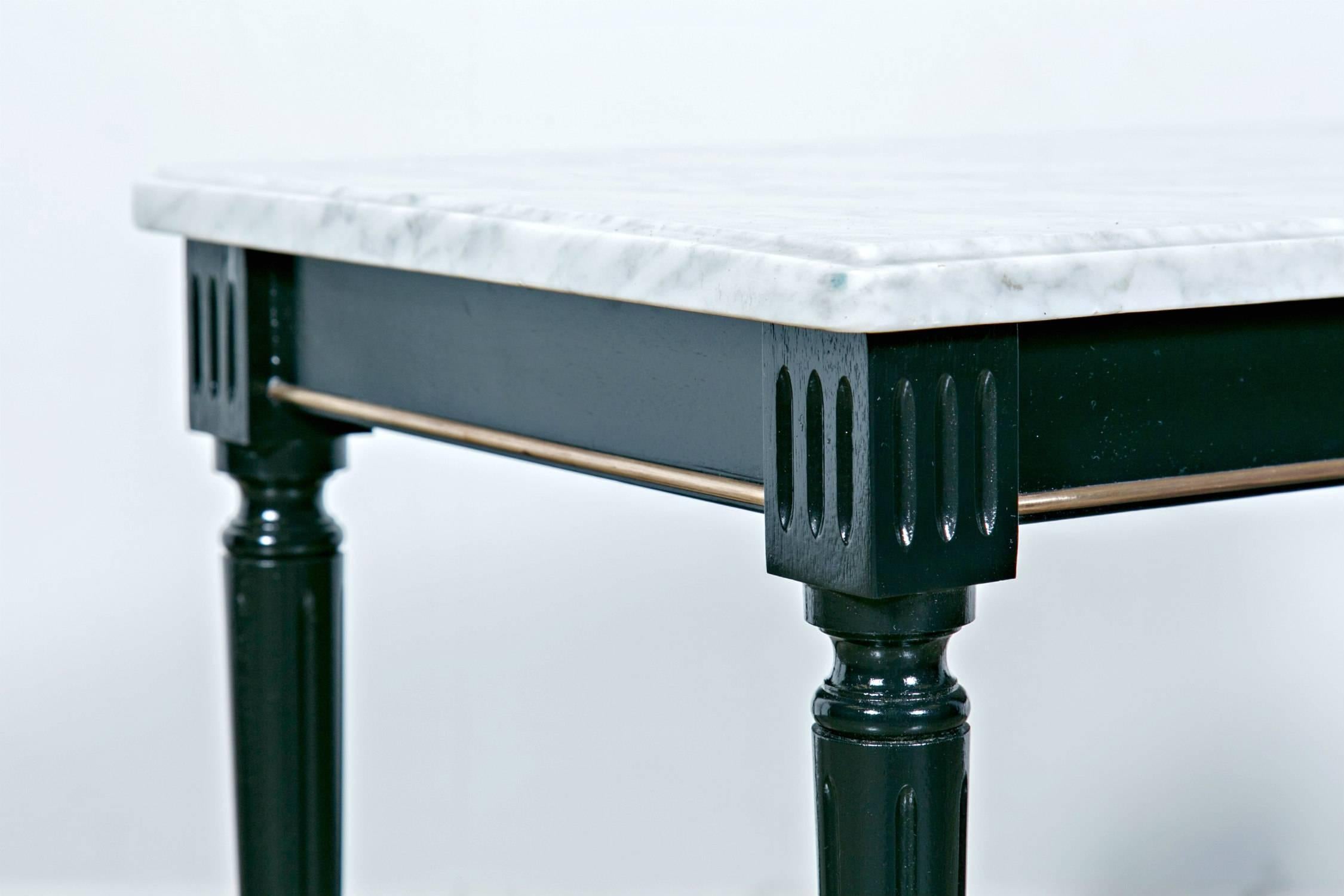 20th Century Louis XVI Style Marble-Top Coffee Table in the Manner of Maison Jansen For Sale