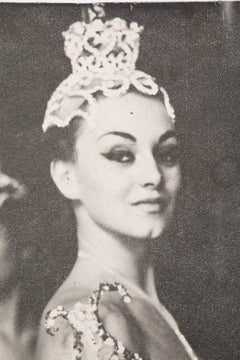 Peter Basch Paris Latin Quarter Burlesque Schwarz & Weißes Posterformat Fotodruck