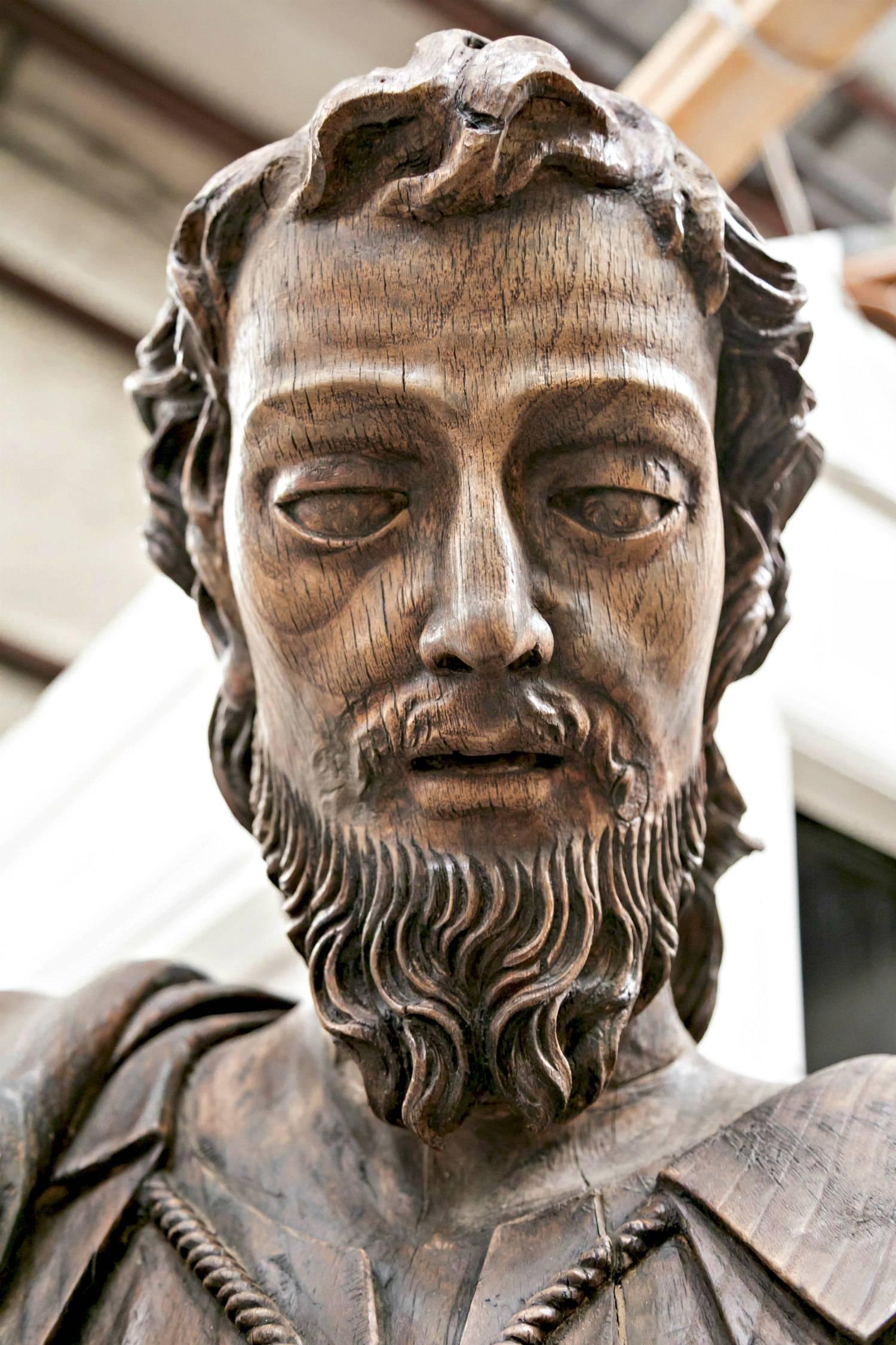 Seltene, lebensgroße geschnitzte Holzstatue des heiligen Joseph aus dem 18. Jahrhundert im Angebot 2
