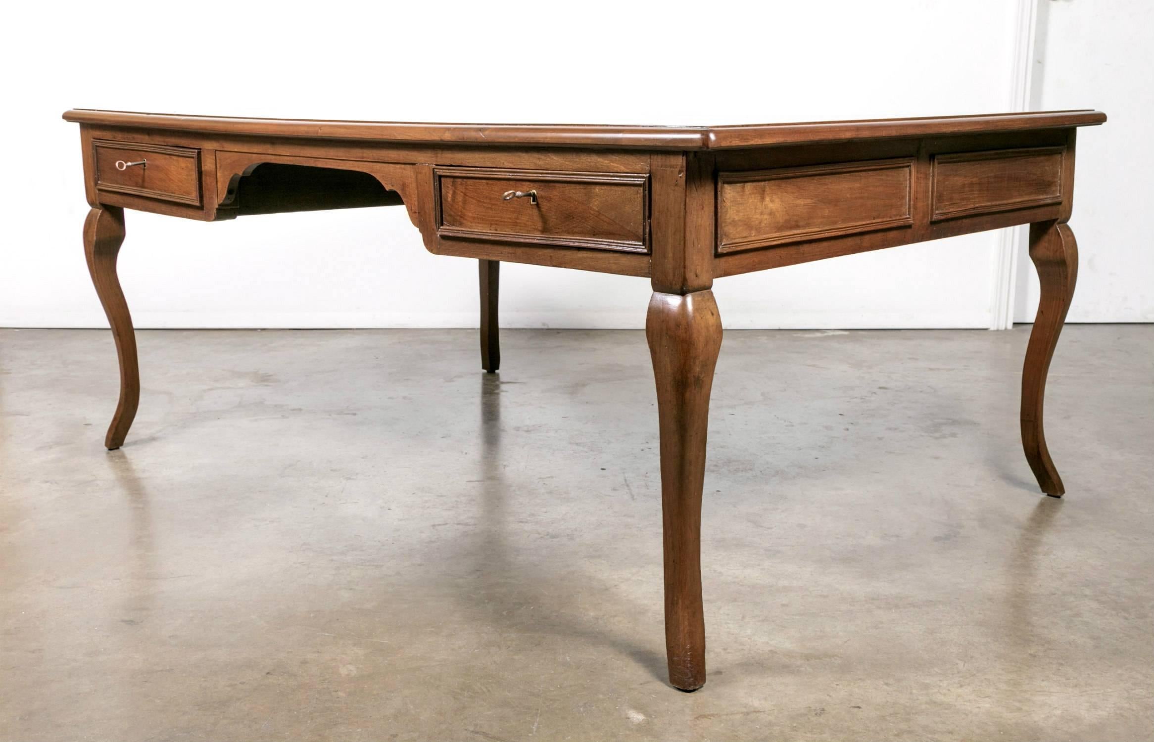 Grand French Louis XV Style Walnut Partner's Desk with Marquetry Inlay In Excellent Condition In Birmingham, AL