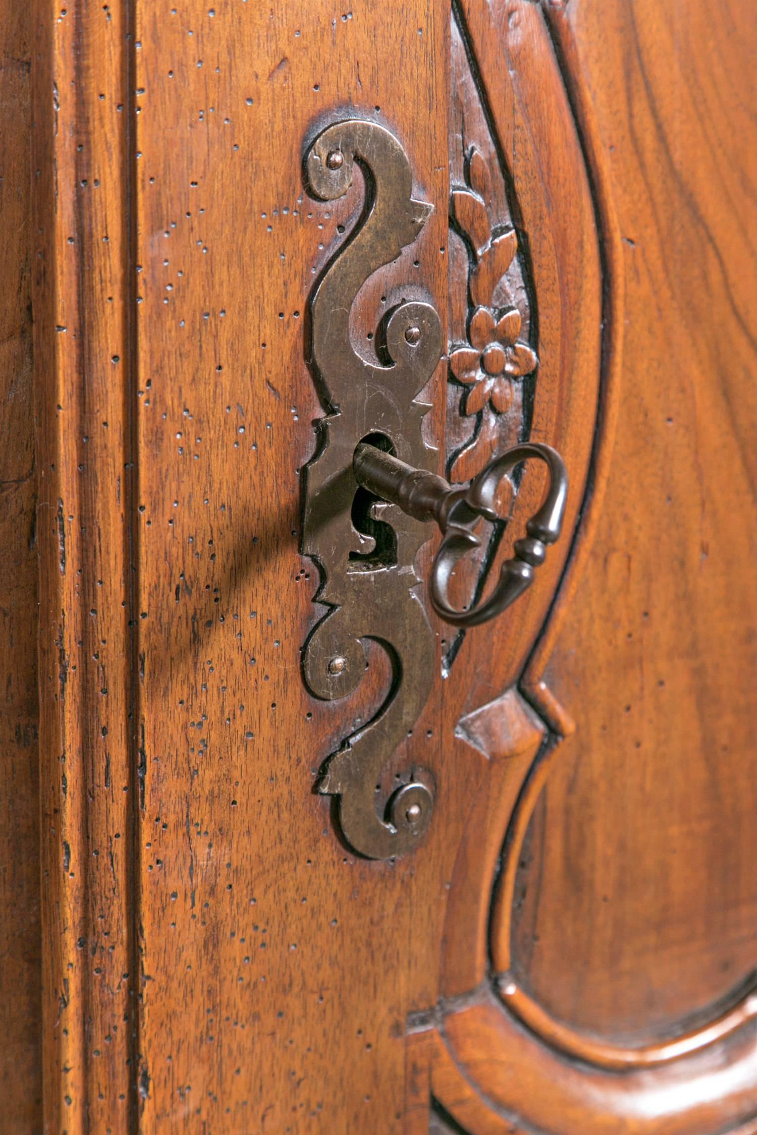 Exceptional Lyonnaise Regence Period Chateau Armoire 1