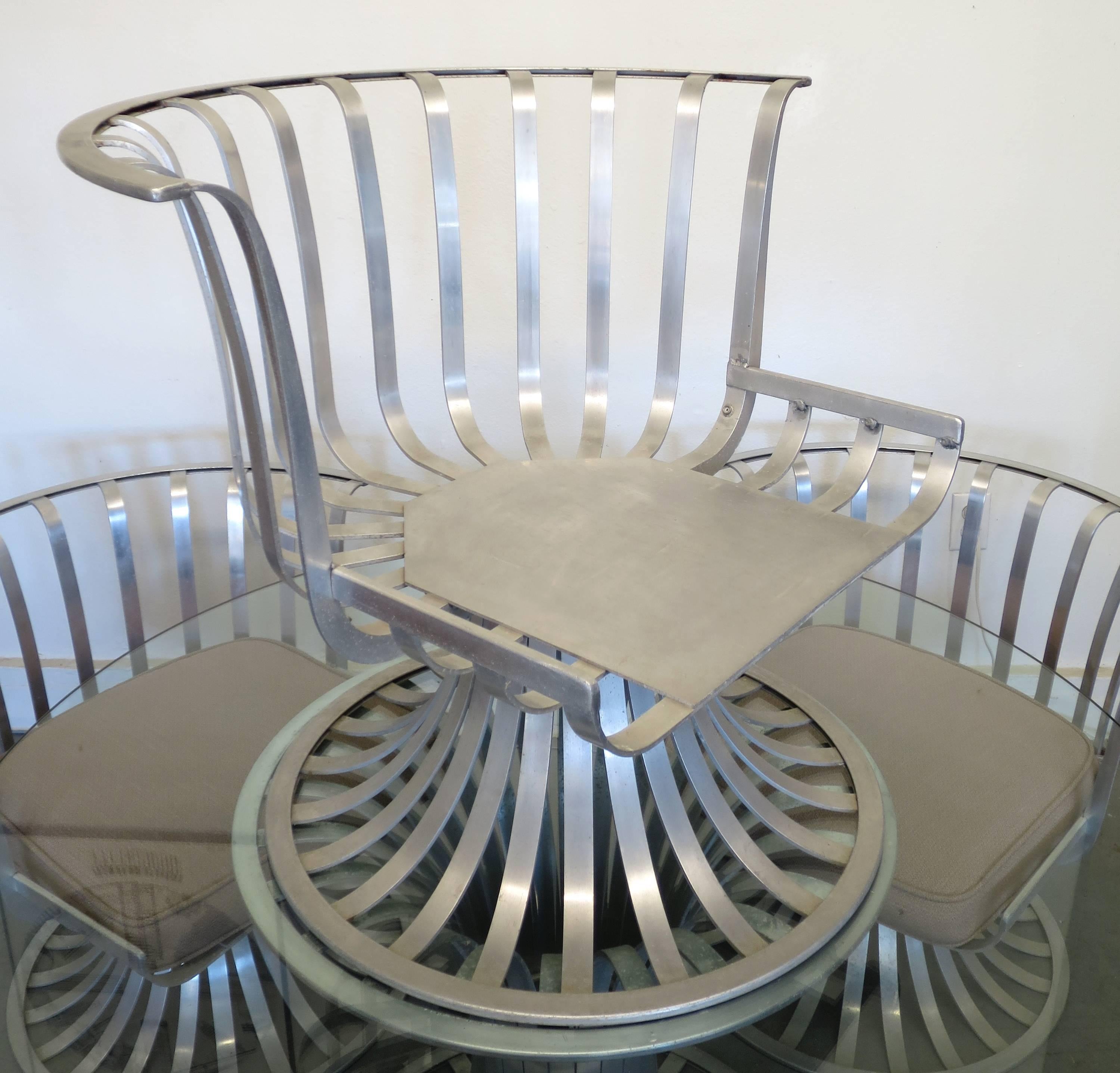 Mid-20th Century Russell Woodard Aluminium Dining Table and Chairs For Sale