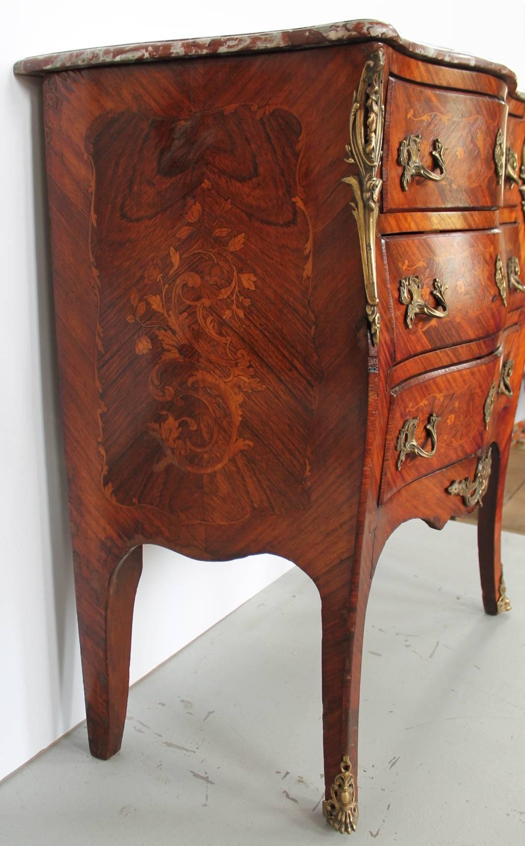 French Louis XV Style Marquetry Inlaid Petite Commode, Late 19th-Early 20th Century For Sale