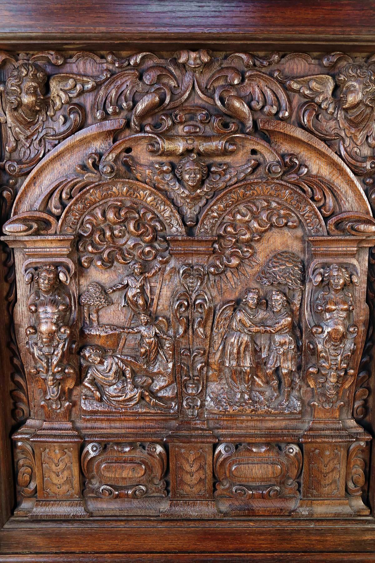 Carved 19th Century Italian Renaissance Revival Court Cupboard For Sale