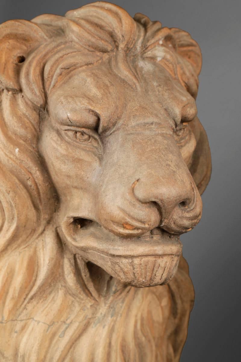Pair of Italian Terracotta Lions In Good Condition For Sale In Cleveland, OH