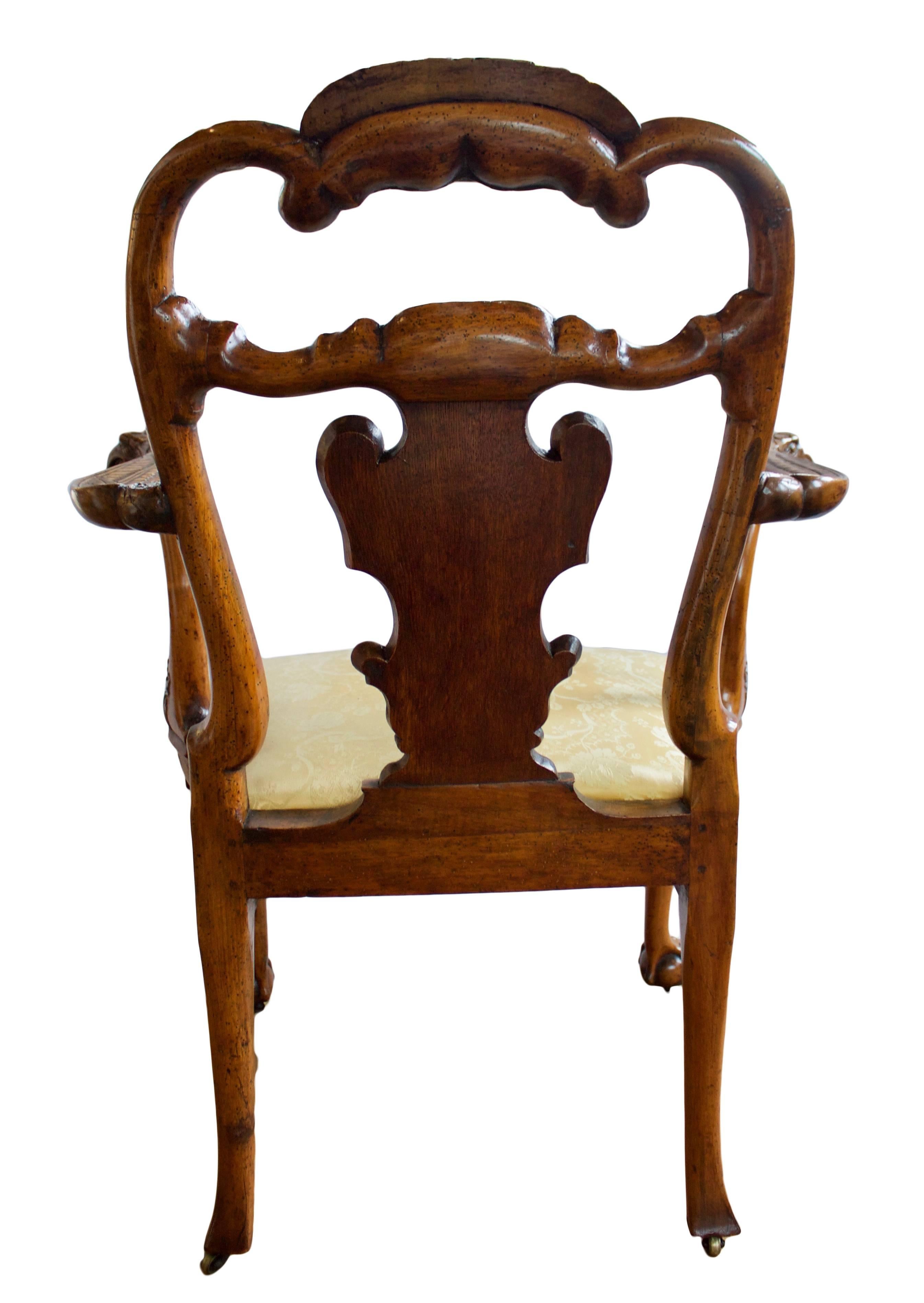 George I Burl Walnut Open Armchair In Good Condition For Sale In Cleveland, OH