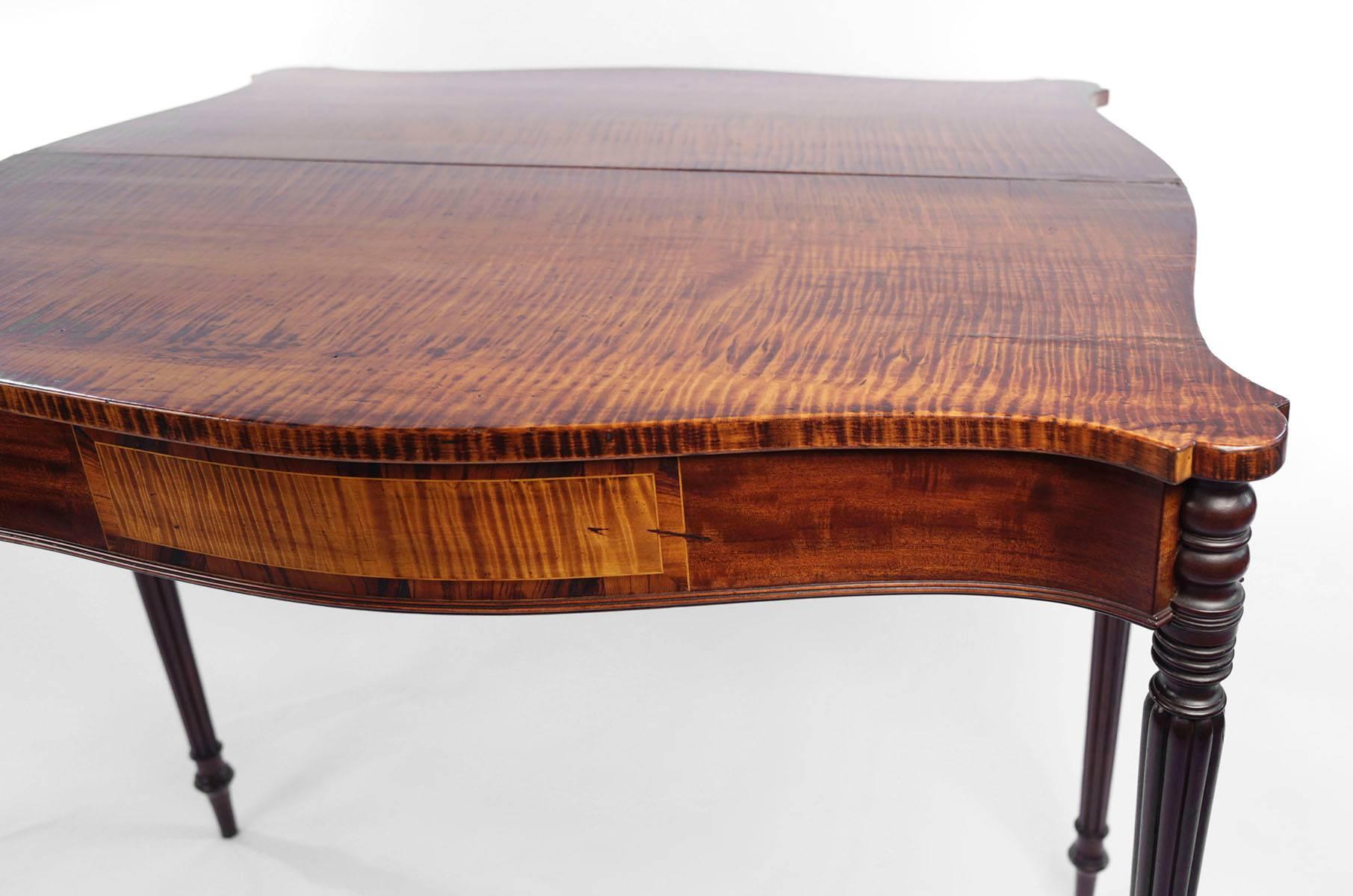 19th Century Finely Figured American Tiger Maple Turret Top Game Table For Sale