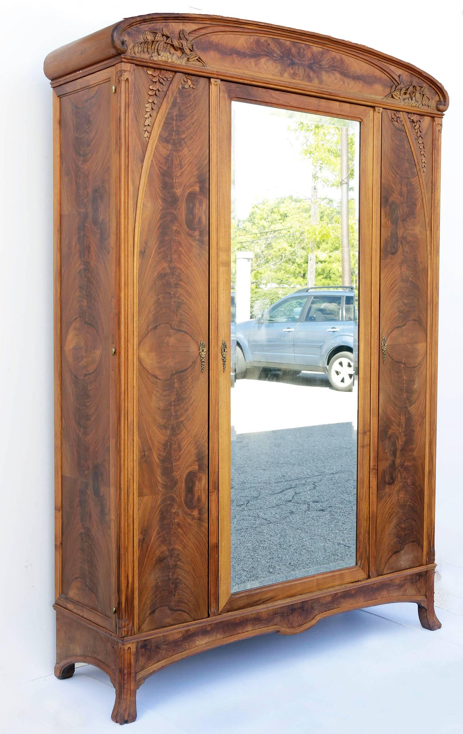 Art Nouveau Pearwood Bedroom Set For Sale at 1stDibs
