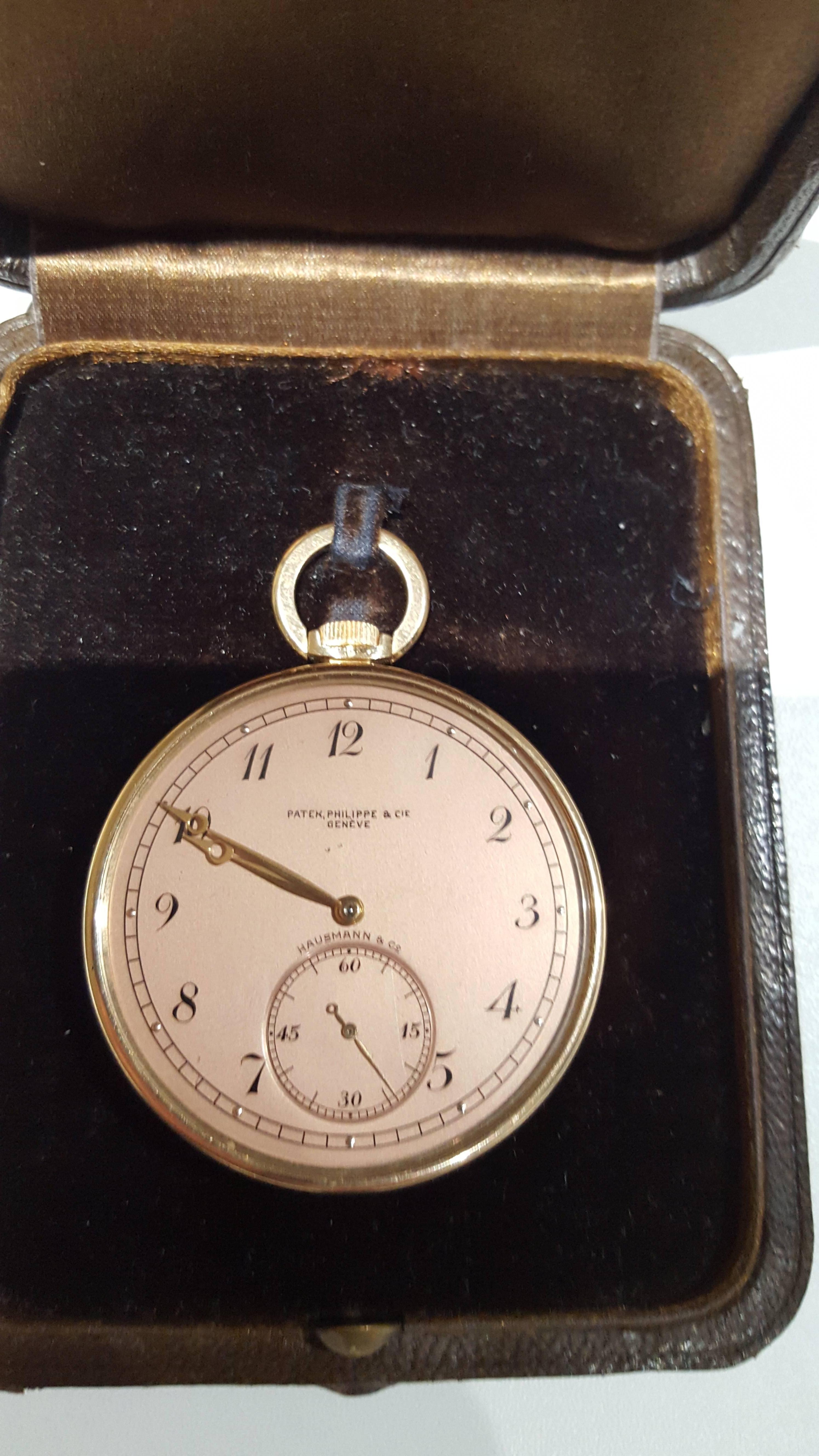Patek Philippe pocket watch for Hausmann, 1942, hands Luigi Filippo, roman enamelled numbers, Ref 881222. original leather box.
It could be a piece of history, because in 1942, in Rome, few people could afford to buy from the best watch shop