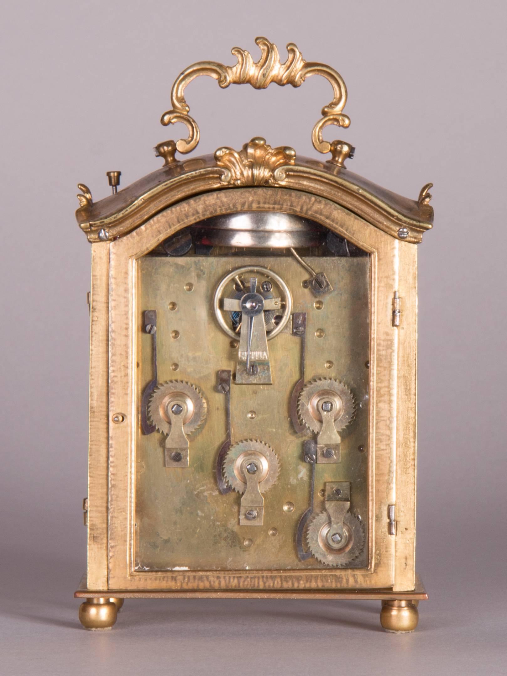 Dresden (?) circa 1750
Height: 15.5 cm, width: 9 cm, depth: 5.3 cm
Gilt brass case, silvered chapter ring enclosing a central alarm dial, indication of the date, blued steel hands, movement around 1850 specially made for this case, grande sonnerie
