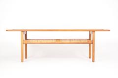 Hans J. Wegner. Coffe Table
