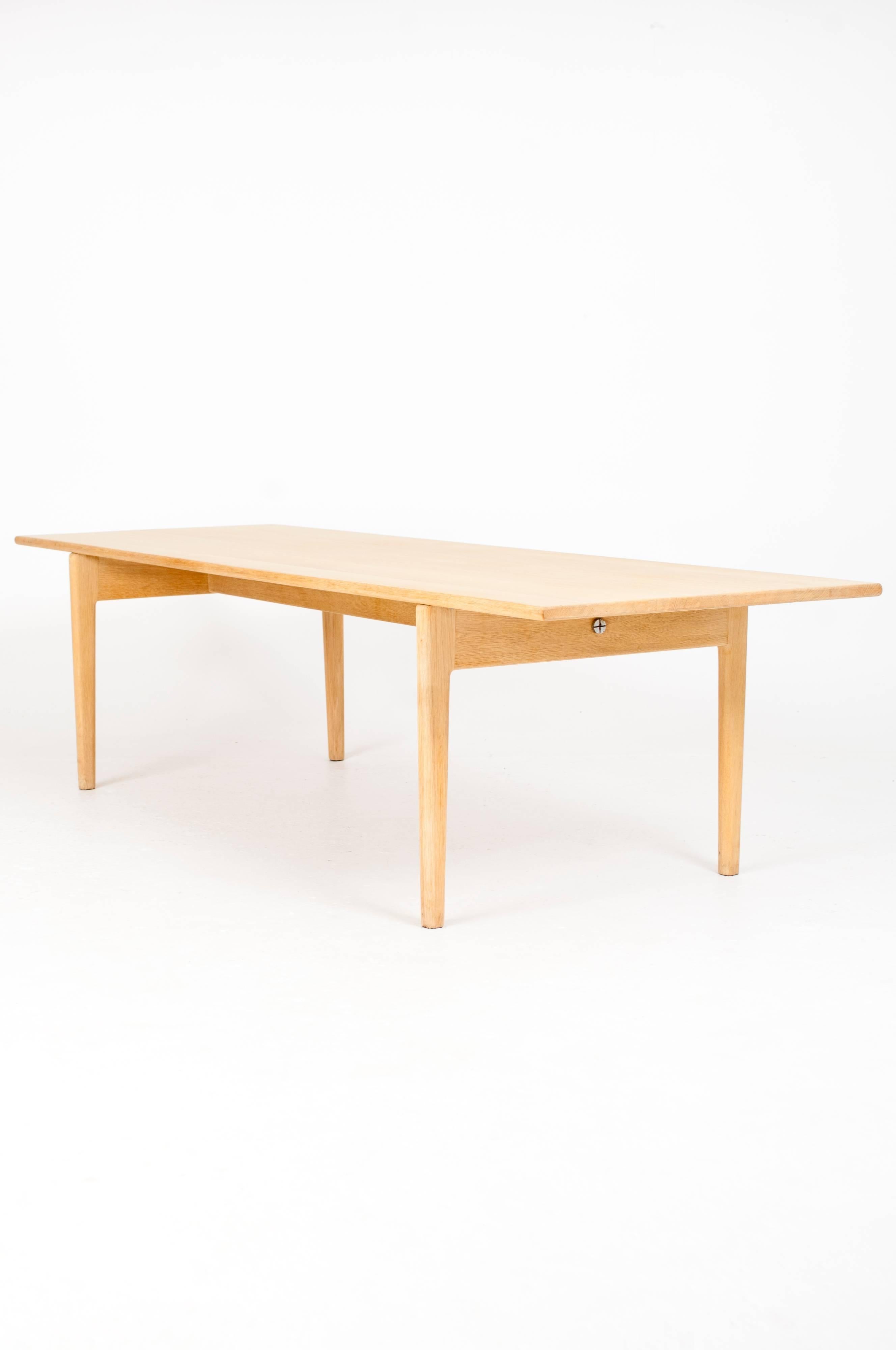 Danish Hans J. Wegner. Oak Coffe Table Model AT-15 For Sale