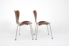Arne Jacobsen Set of Four 3107 Chairs in Rosewood
