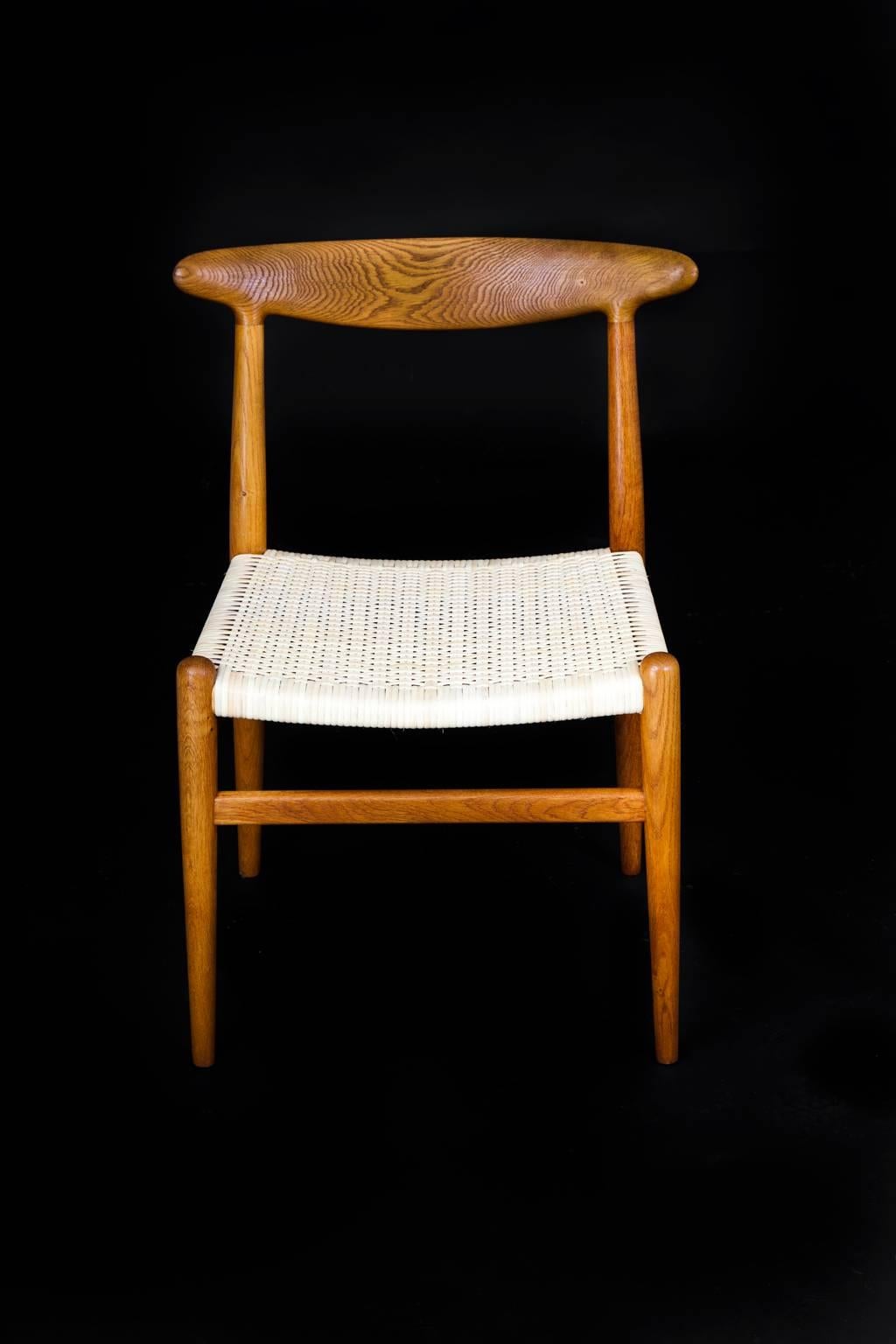 Scandinavian Modern Hans J. Wegner Set of Six Dining Chairs Oak and Woven Cane