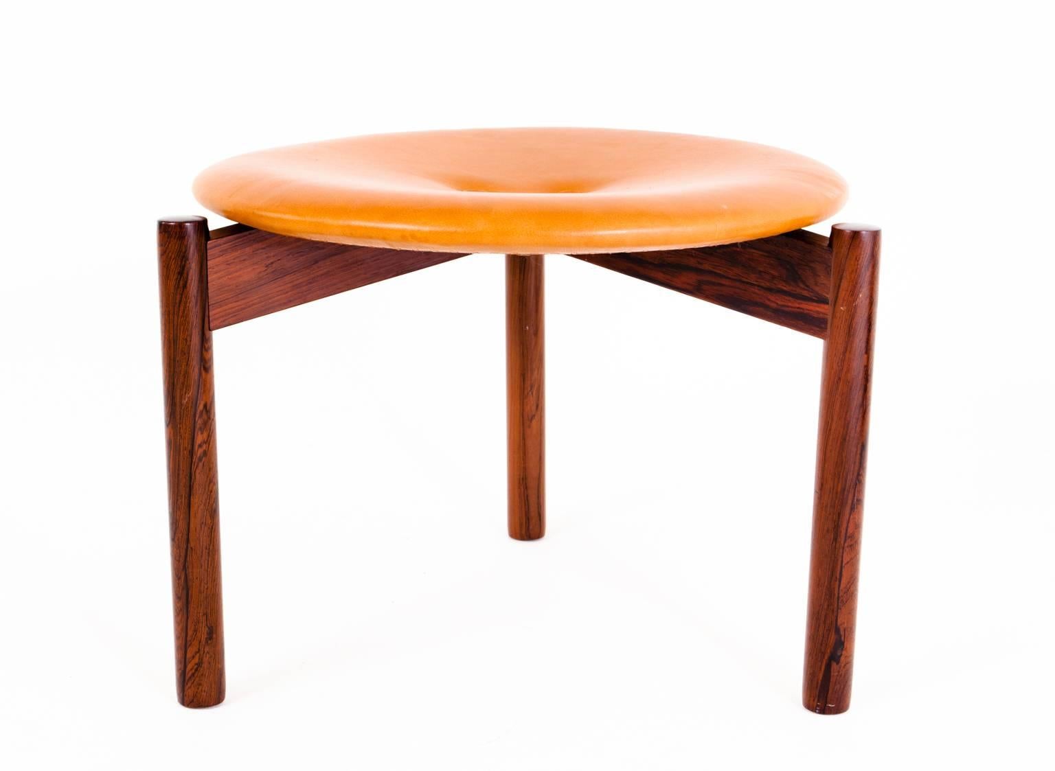 Scandinavian Modern Uno & Östen Kristiansson Set of Three Rosewood and Leather Stools For Sale