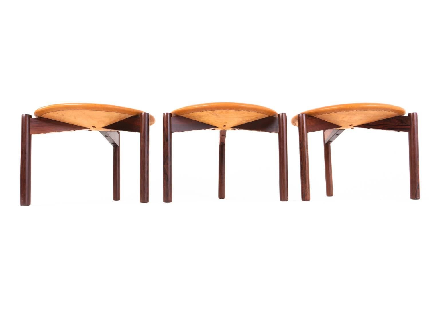 Uno & Östen Kristiansson Set of Three Rosewood and Leather Stools For Sale 2