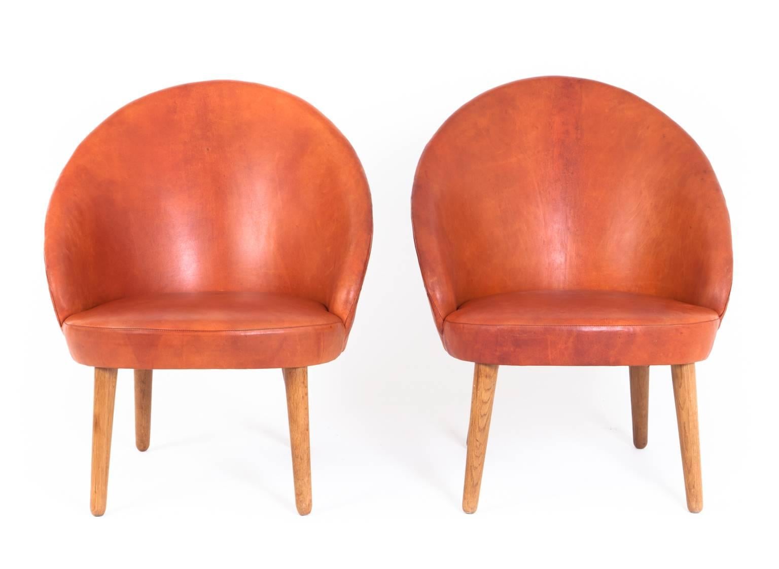 Scandinavian Modern Ejvind A. Johansson Pair of Easy Chairs For Sale