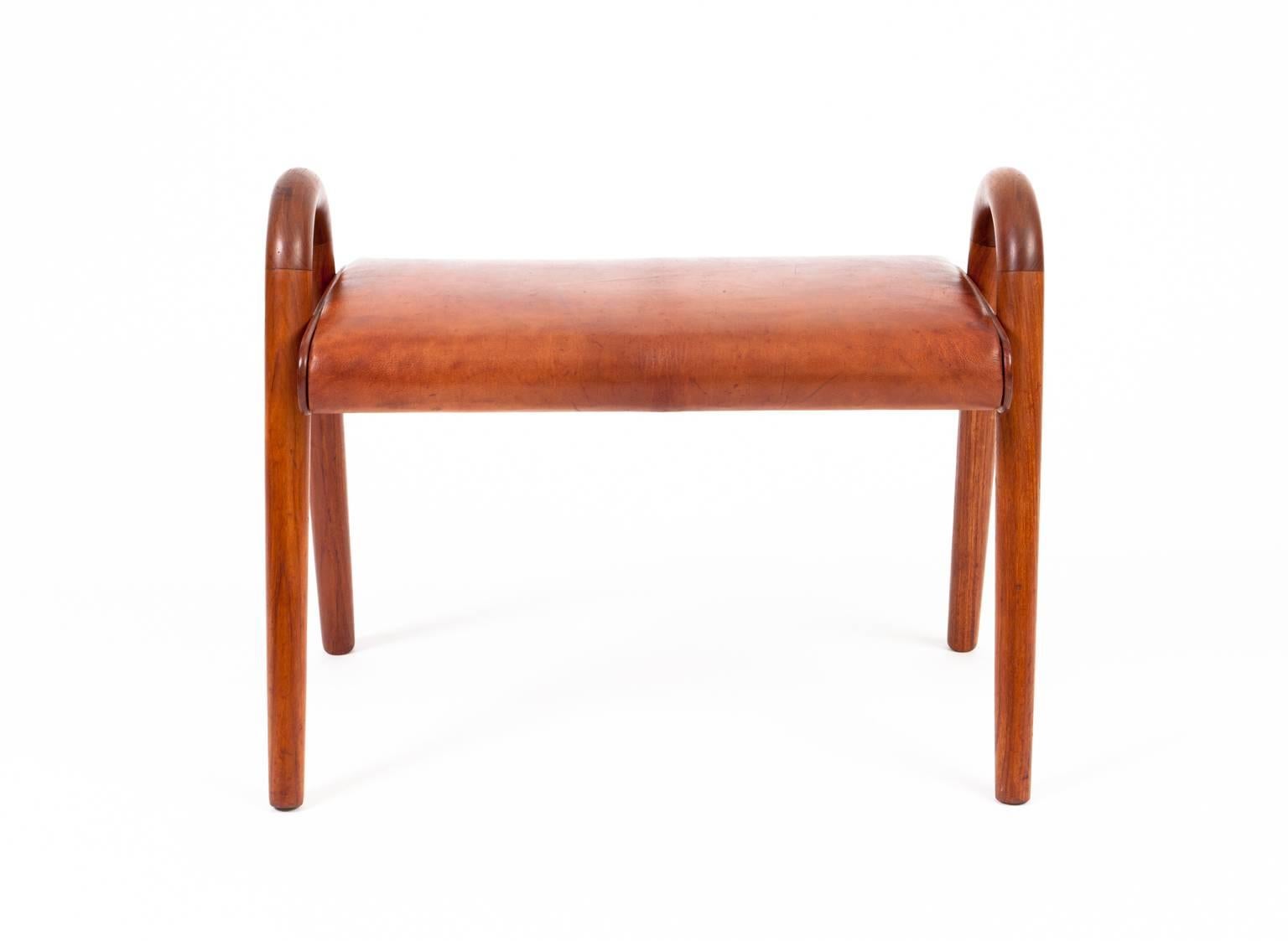 20th Century Vilhelm Lauritzen Pair of Teak Stools with Leather Seat For Sale