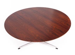 Arne Jacobsen Round Coffee Table in Rosewood